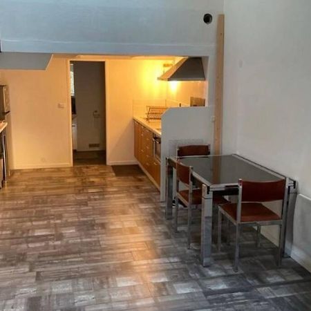 איסטרס Joli Duplex En Centre Ville De 40M2 Climatise מראה חיצוני תמונה